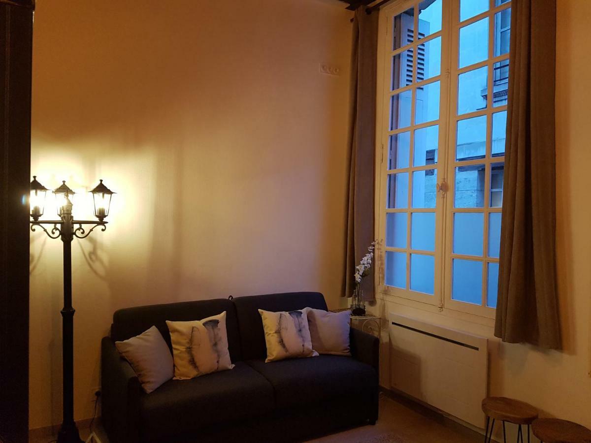 Appartamento Havre de paix avec extérieur au coeur du vieux Tours Esterno foto