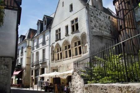 Appartamento Havre de paix avec extérieur au coeur du vieux Tours Esterno foto